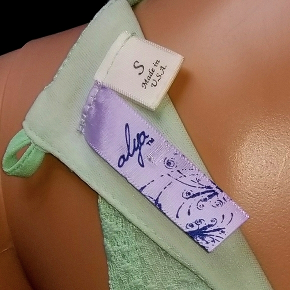 Alya Mint Green Lace Mini Dress - Picture 13 of 13